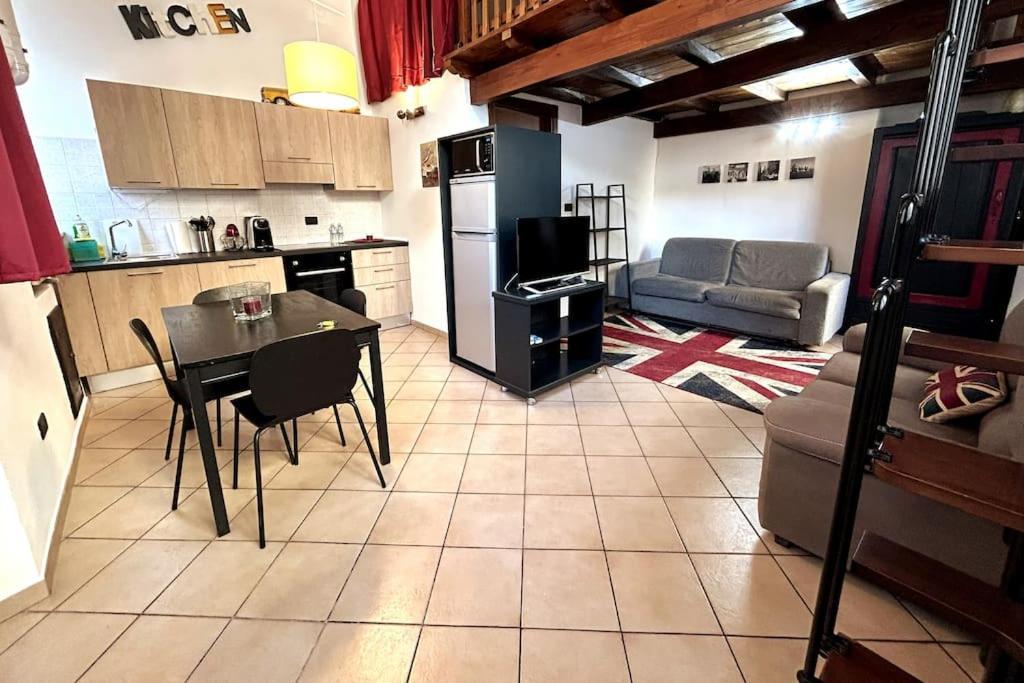 Grazioso Loft A 5 Minuti Dal Centro Di Torino Leilighet Eksteriør bilde